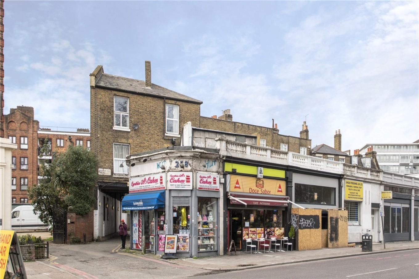1 bedroom property for sale in Brixton Hill, London, SW2 (Ref HHI200291) £299,950