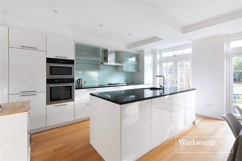 Charnwood Place, Whetstone, London, N20