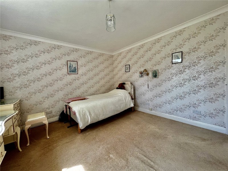 West Cliff Road, Bournemouth, BH4