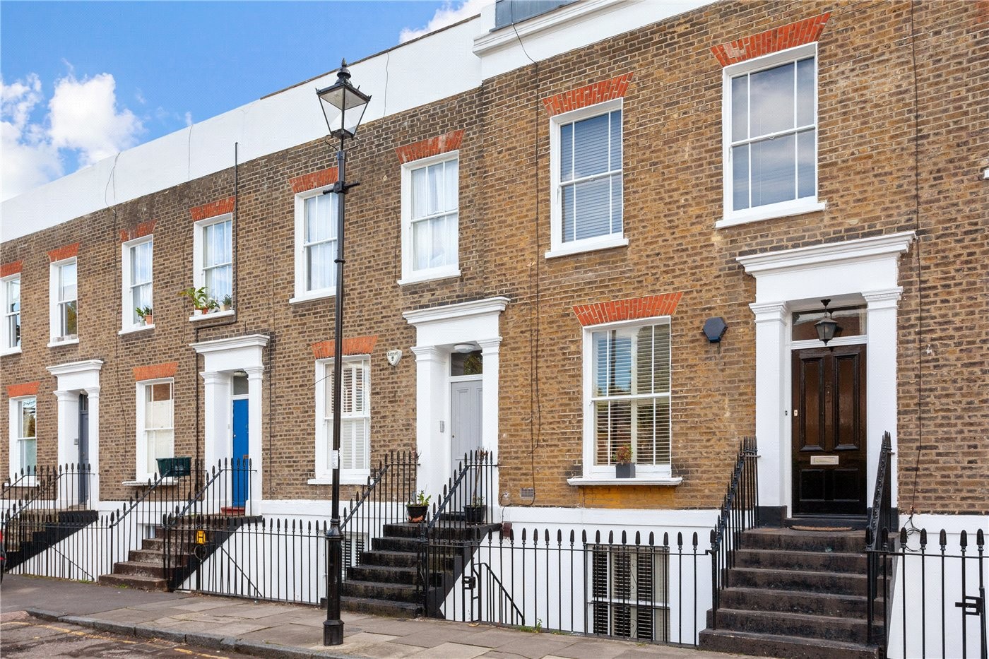 2 bedroom property for sale in Mitchison Road, Islington, London, N1