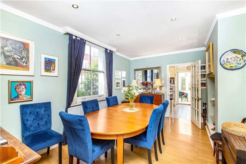 Castelnau, Barnes, London, SW13
