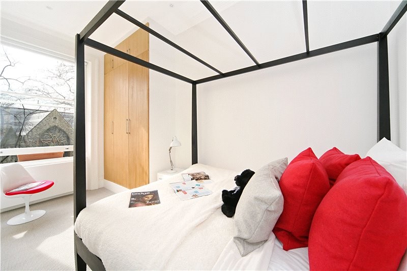 Courtfield Gardens, London, SW5