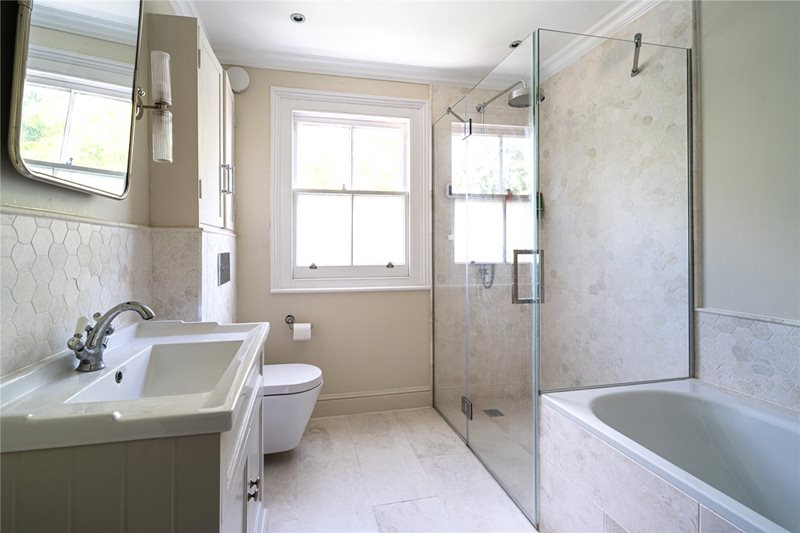 Hollingbourne Road, London, SE24