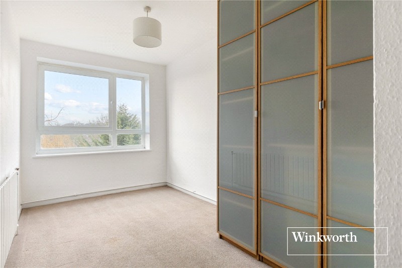 Holden Road, Woodside Park, London, N12