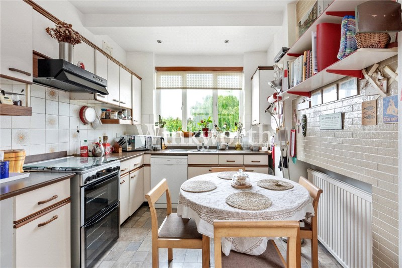 Wynchgate, London, N14