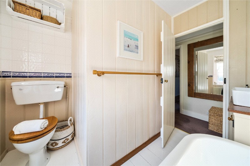 Pear Tree Lane, Newbury, Berkshire, RG14