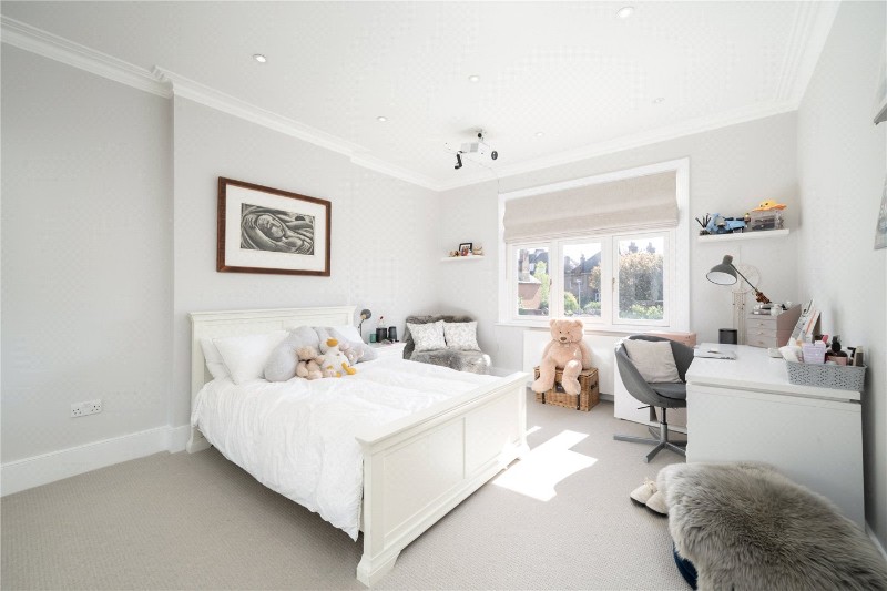 Holmbush Road, London, SW15