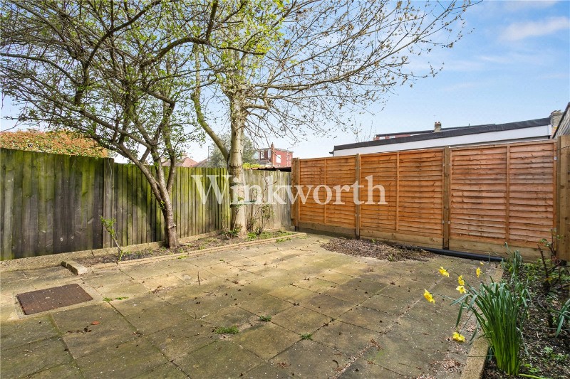 The Larches, London, N13