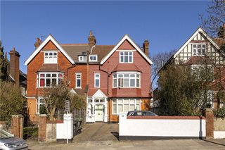 Tooting Bec Gardens, London, SW16