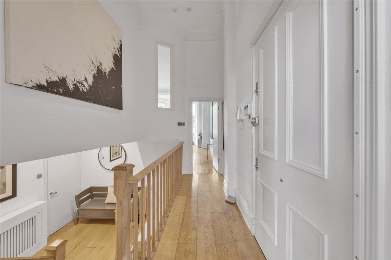 Sutherland Avenue, London, W9