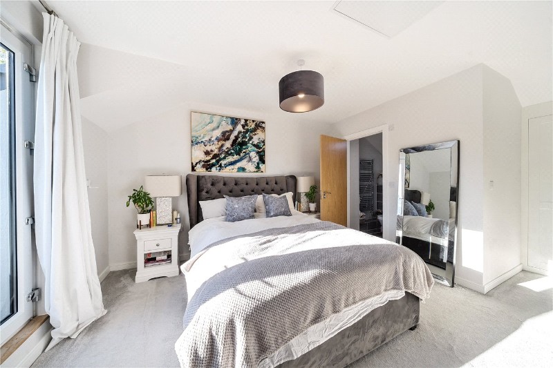 Langham Court, Farnham, Surrey, GU9