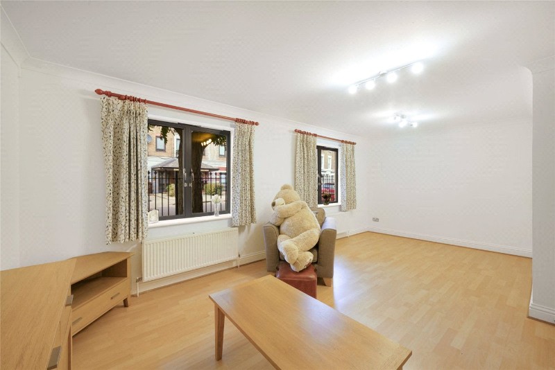 Tolington Way, London, N7