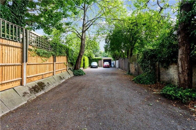 Hackford Road, London, SW9