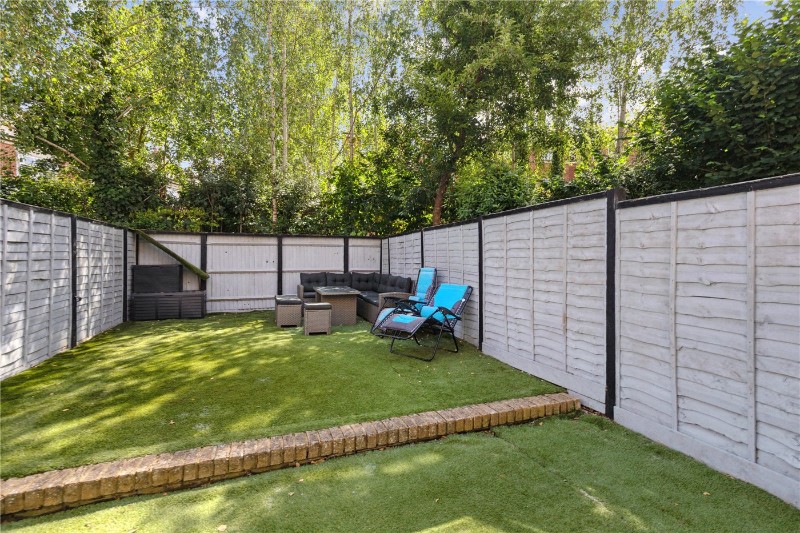 Lisle Close, London, SW17