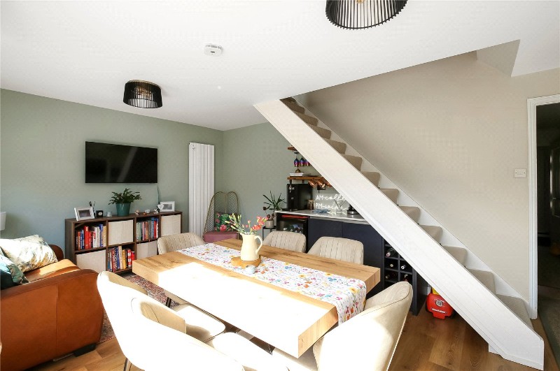 St. Annes Close, Winchester, Hampshire, SO22