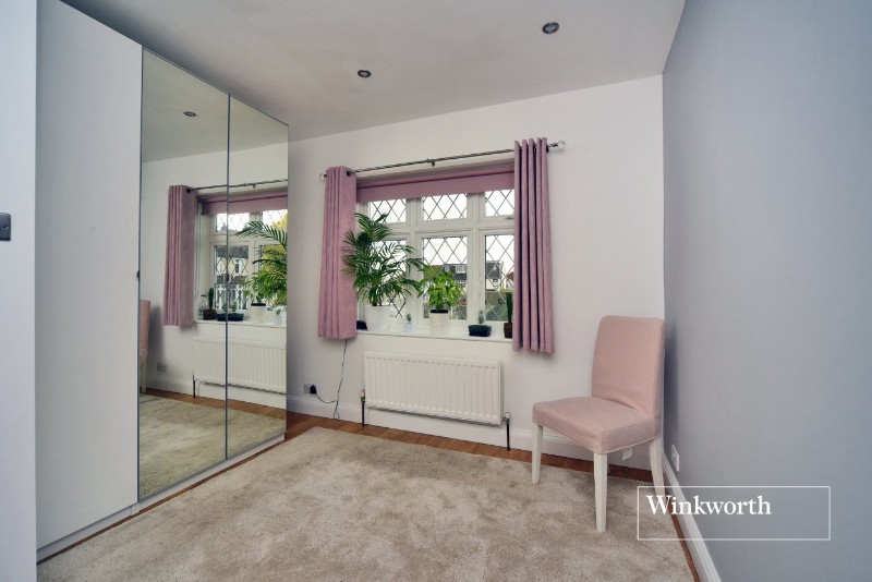 Elmstead Gardens, Worcester Park, Surrey, KT4