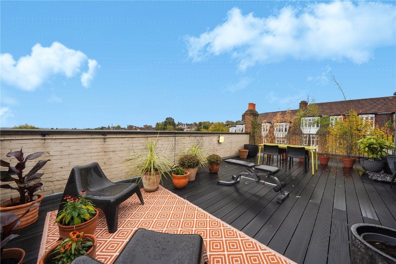 Alexandra Park Road, London, N10
