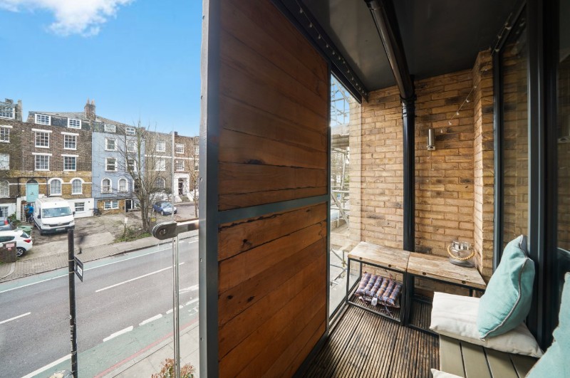 Queens Road, London, SE15