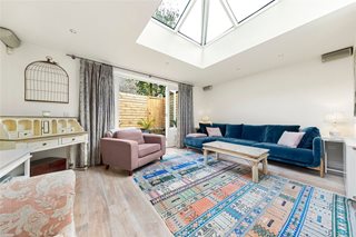 Chelverton Road, London, SW15