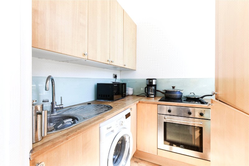 Farringdon Road, London, EC1R