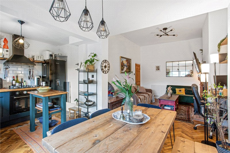 Lyveden Road, London, SW17