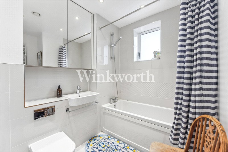 Dovetail Place, London, N15