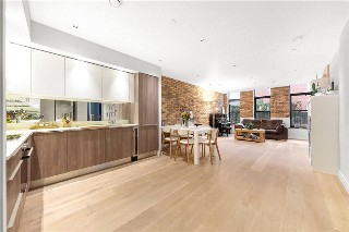 Lawn Lane, London, SW8