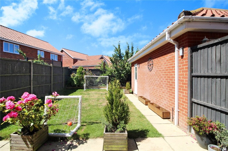 Mentmore Way, Poringland, Norwich, Norfolk, NR14