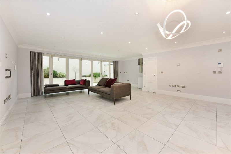 Gunnersbury Mews, London, W4