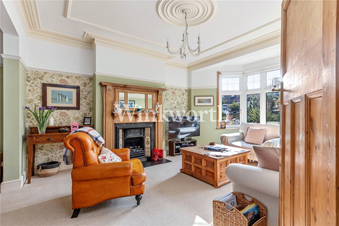 Hawthorn Avenue, London, N13