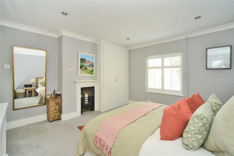 Washington Road, Worcester Park, KT4