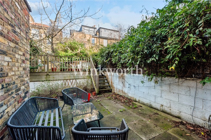 Finsbury Park Road, London, N4