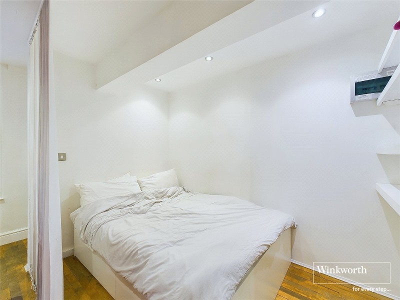 Baker Street, Reading, Berkshire, RG1