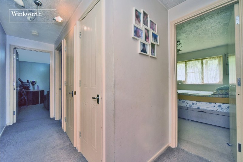 Autumn Drive, Sutton, SM2