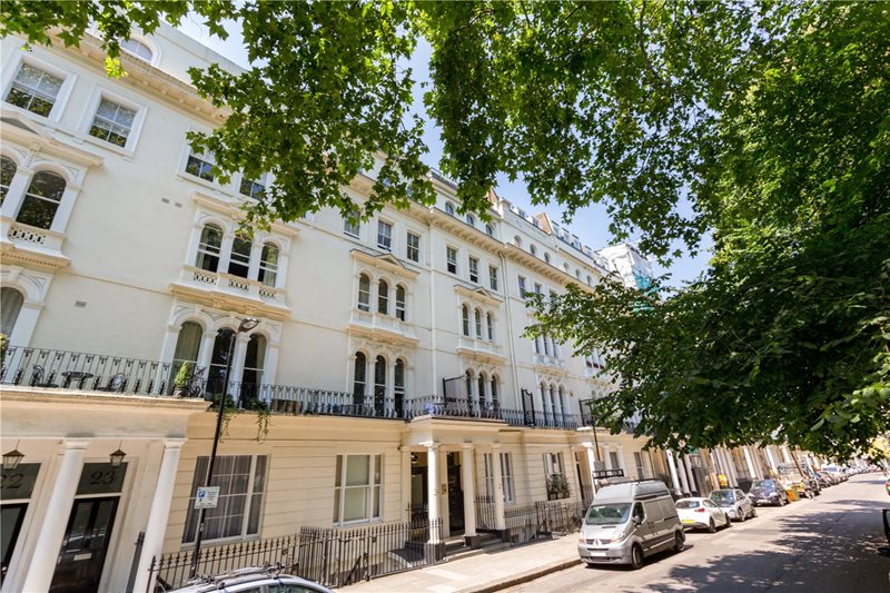 Clifford Court, 24-25 Kensington Gardens Squar, W2