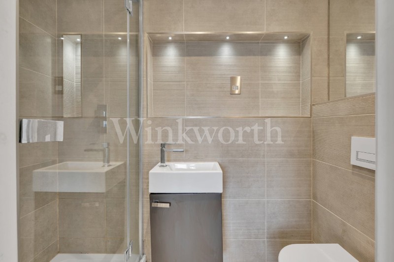 Hendon Way, London, NW2