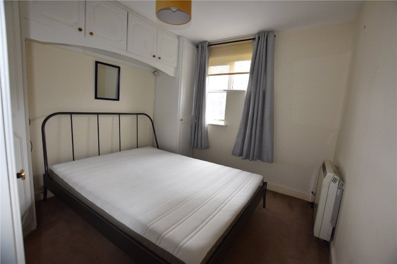 Transom Close, London, SE16
