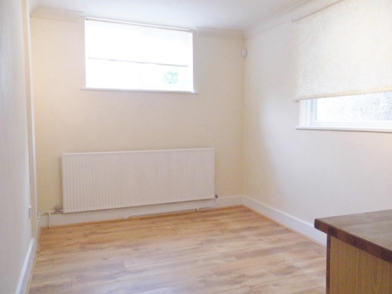 North Crescent, Finchley, London, N3