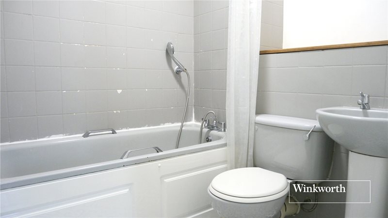 Gillings Court, Wood Street, High Barnet, EN5