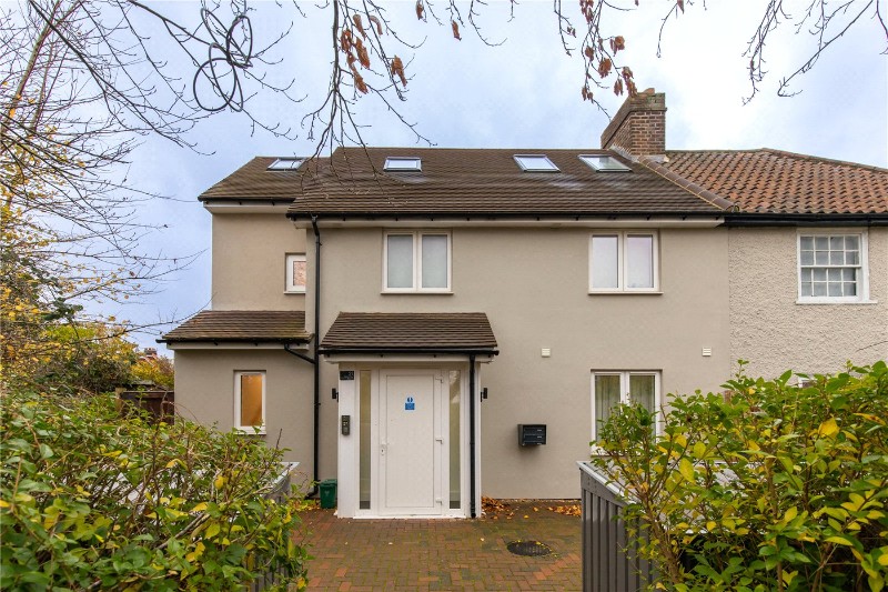 Walton Way, London, W3