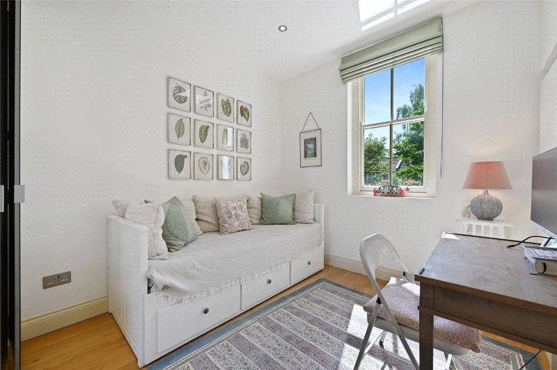Southcombe Street, London, W14