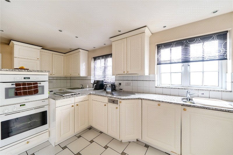 Haslemere Gardens, Finchley, London, N3