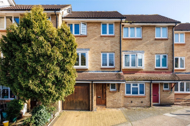 Crowthorne Close, London, SW18