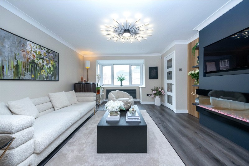Chatsworth Close, Market Deeping, Peterborough, Lincolnshire, PE6