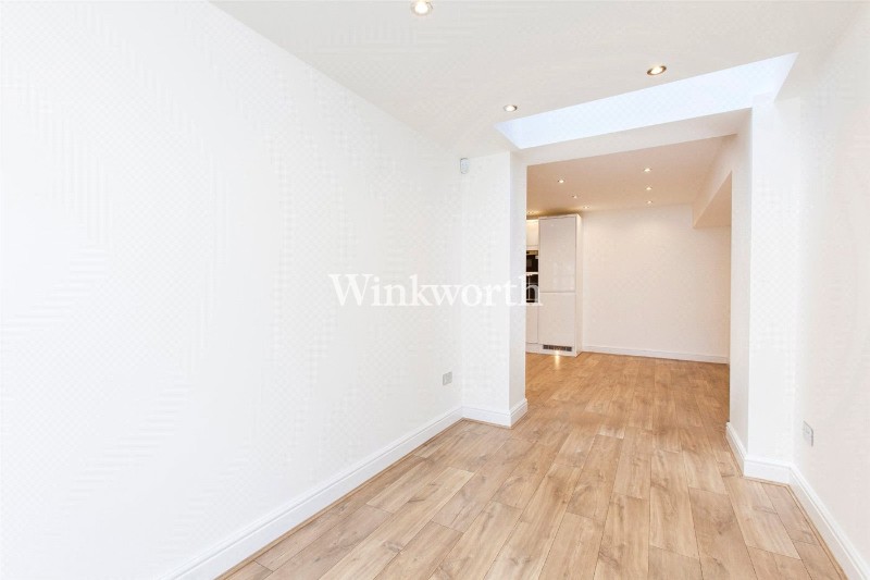 Endymion Road, London, N4