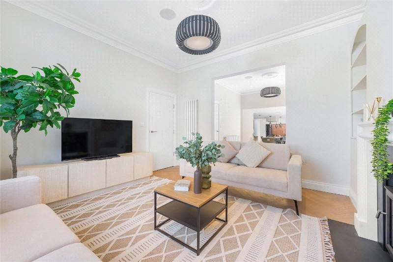 East Dulwich Grove, London, SE22