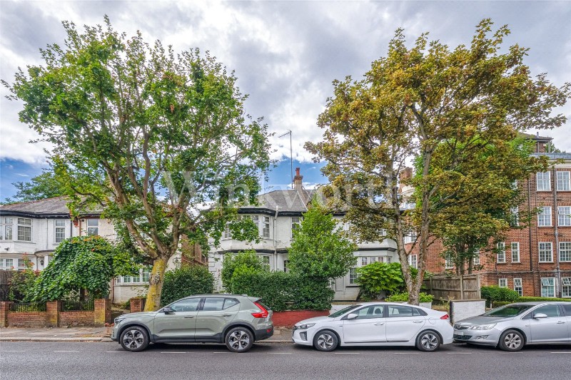 North End Road, London, NW11