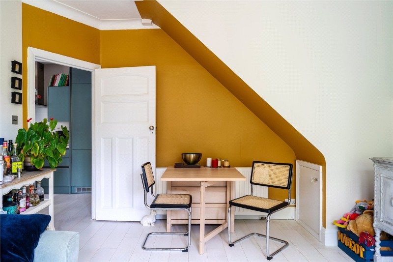 Broadlands Avenue, London, SW16