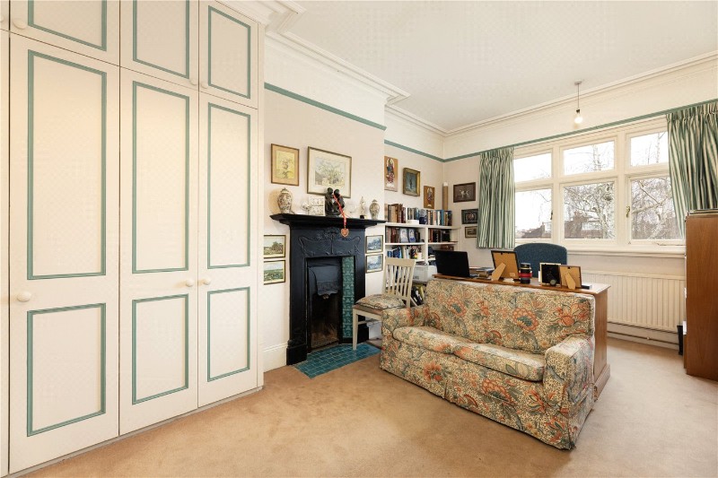 Larpent Avenue, Putney, London, SW15