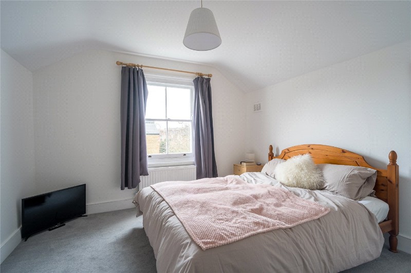 Kings Avenue, London, SW4